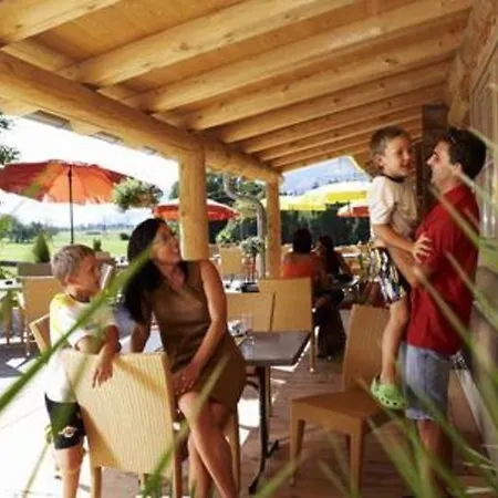 Landgut Edelweiss Bed & Breakfast 4*