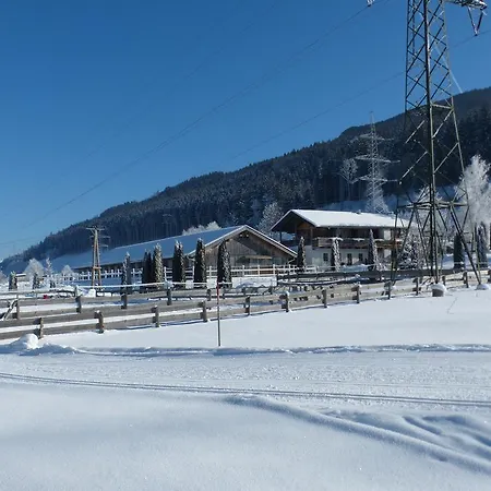 Bed & Breakfast Landgut Edelweiss 4*