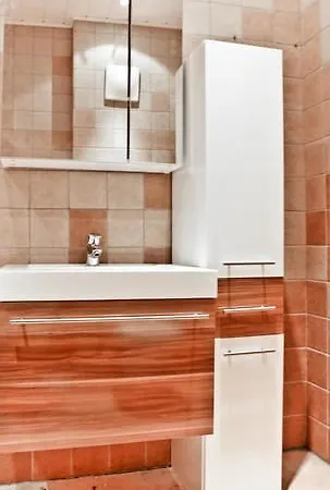 Landgut Edelweiss Bed & Breakfast 4*